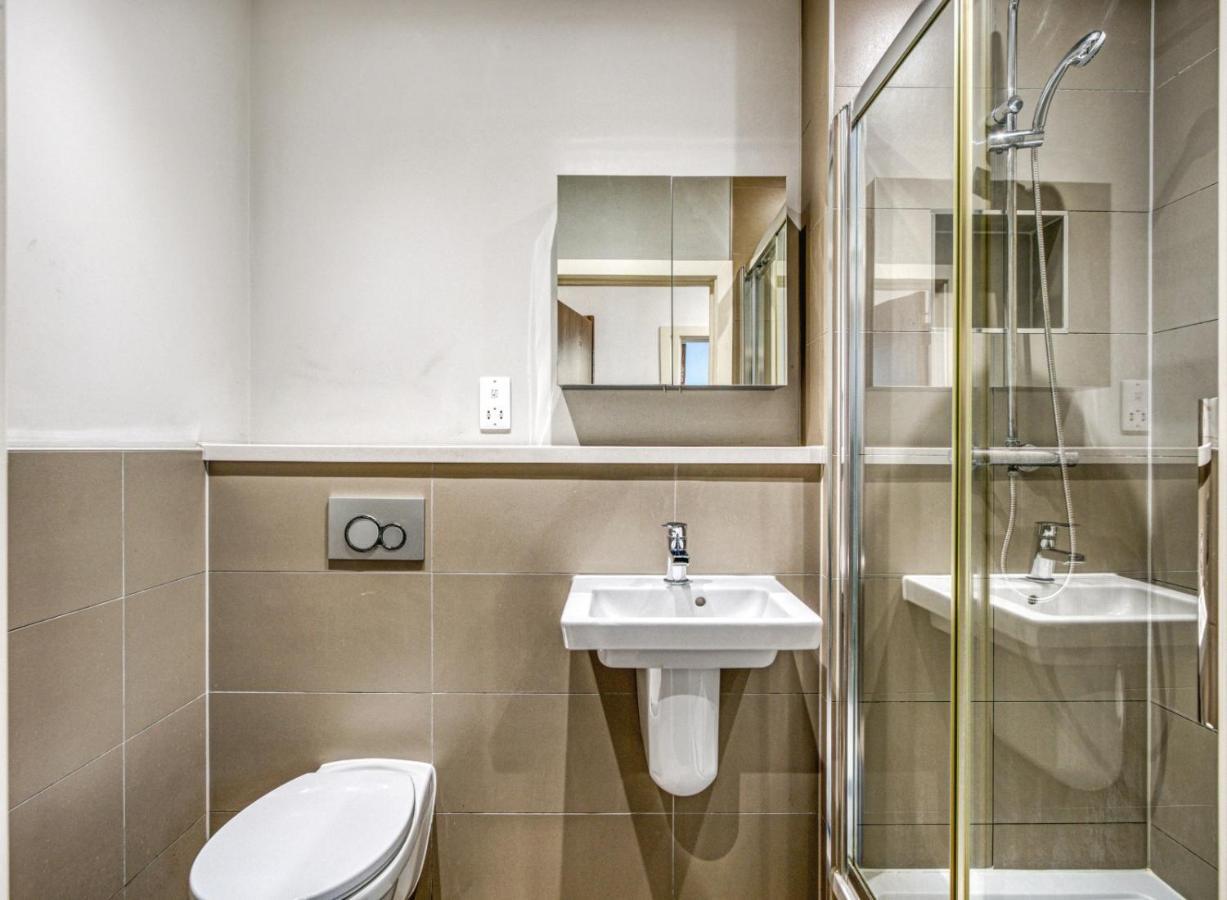 Апартаменты Stylish Studio By Heathrow Airport Лондон Экстерьер фото